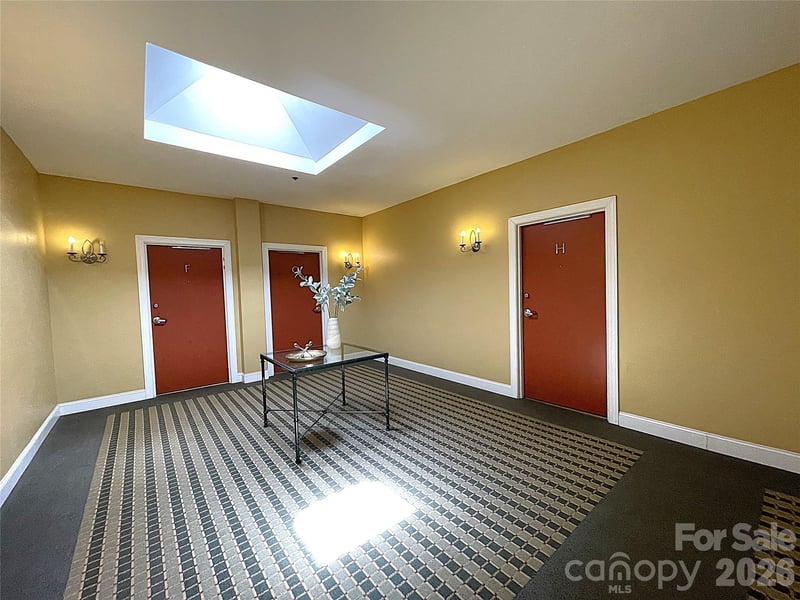 475 Church St #H, Hendersonville, NC 28792