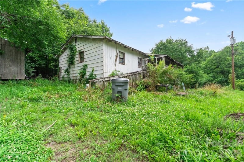 668 Childers St, Belmont, NC 28012