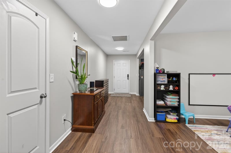 1200 Catawba Rn, Lowell, NC 28098