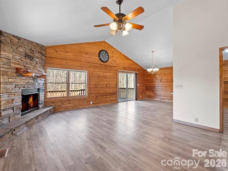114 Woodstock Ln, Rutherfordton, NC 28139