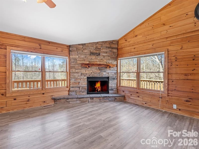 114 Woodstock Ln, Rutherfordton, NC 28139