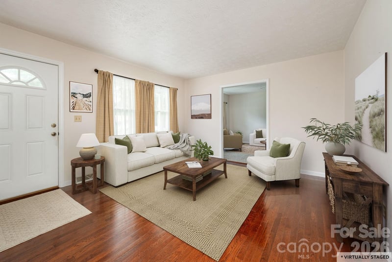 107 Maywood Rd, Hendersonville, NC 28792