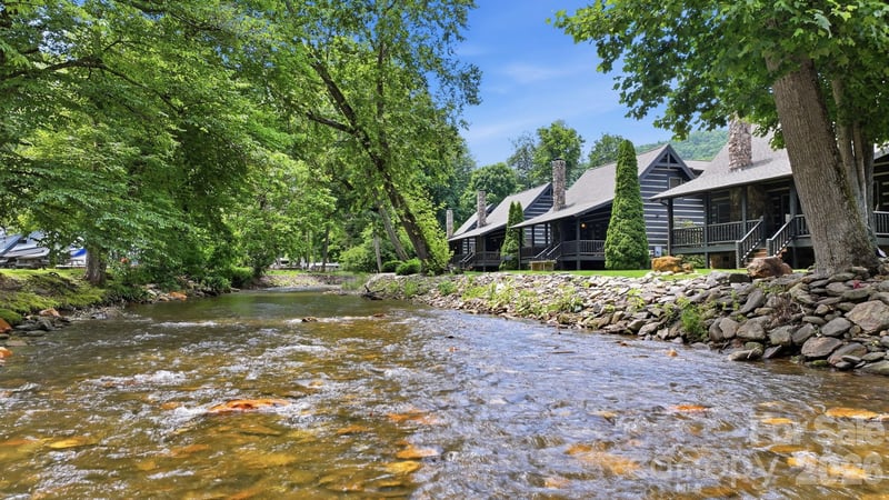 62 Rachels Cir, Maggie Valley, NC 28751