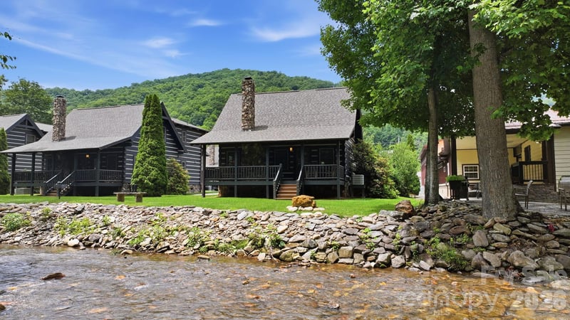 62 Rachels Cir, Maggie Valley, NC 28751