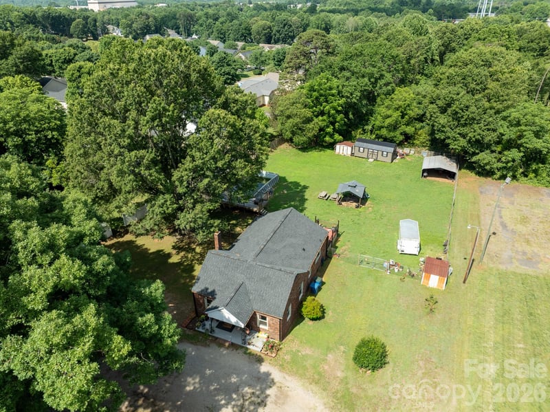 4753 Depot St, Claremont, NC 28610