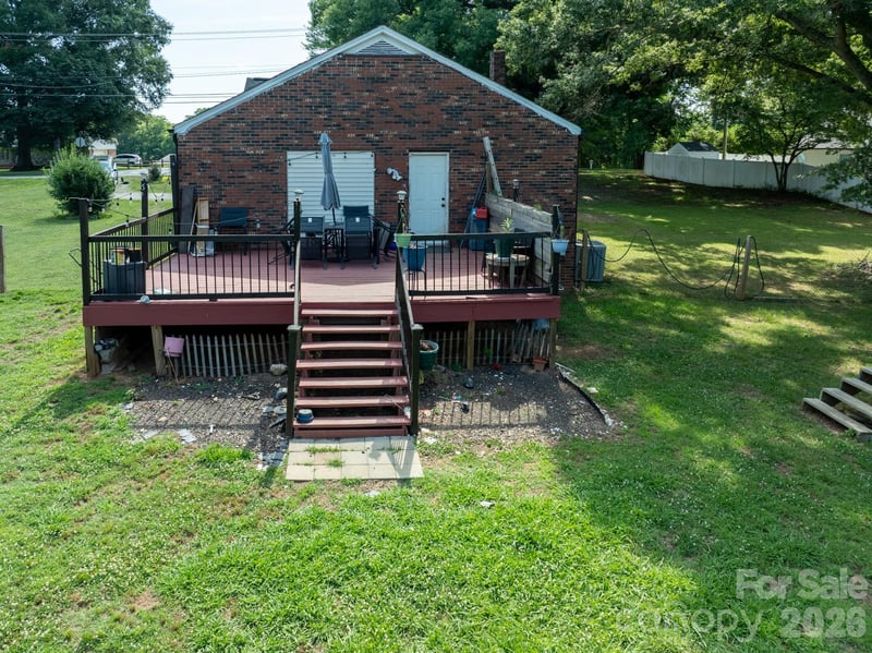 4753 Depot St, Claremont, NC 28610