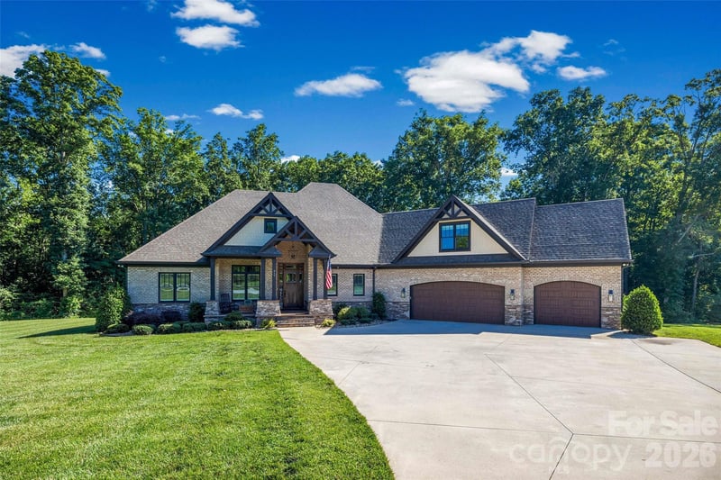 517 Linwood Rd, Mooresville, NC 28115