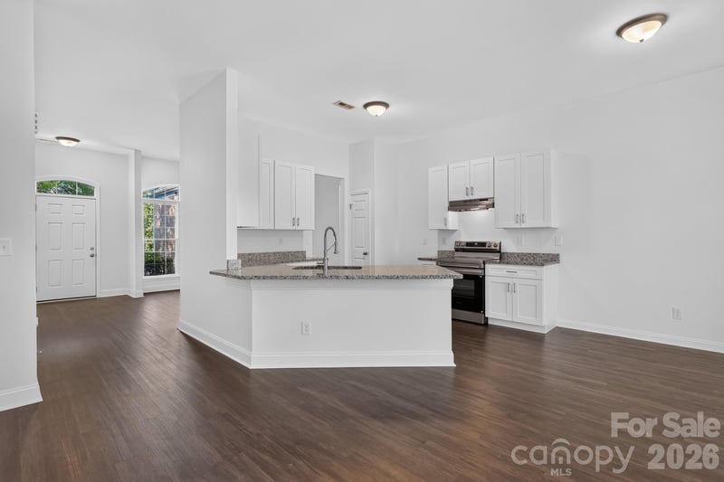 11518 Planters Estates Dr, Charlotte, NC 28278