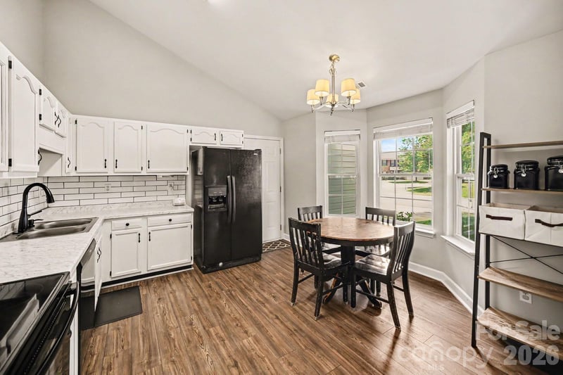132 Brookhollow Dr, Mount Holly, NC 28120