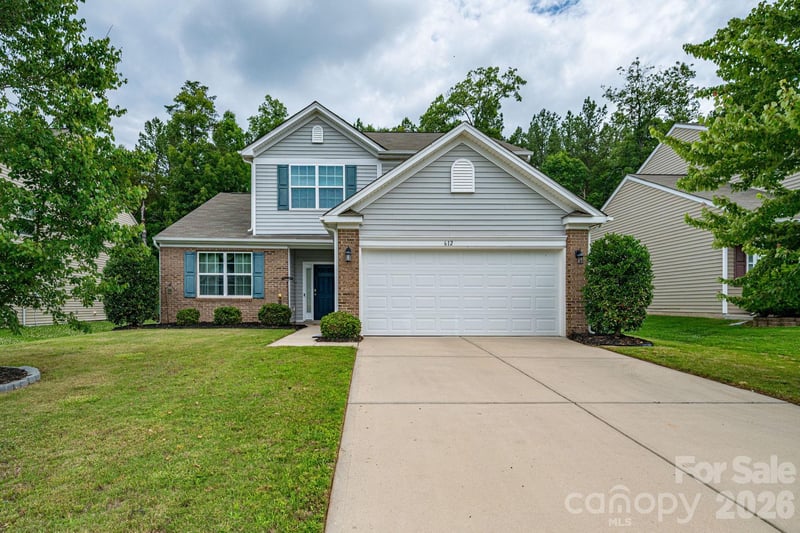612 Augustus Ln, Mount Holly, NC 28120
