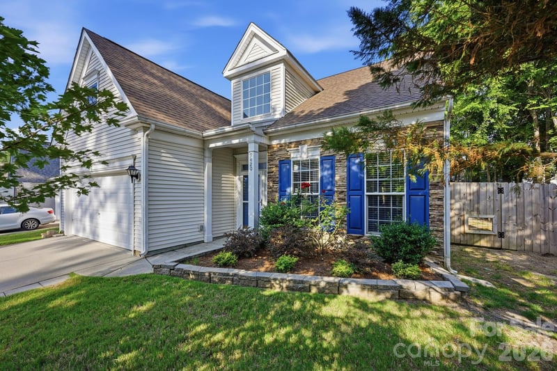 9420 Kestral Ridge Dr, Charlotte, NC 28269
