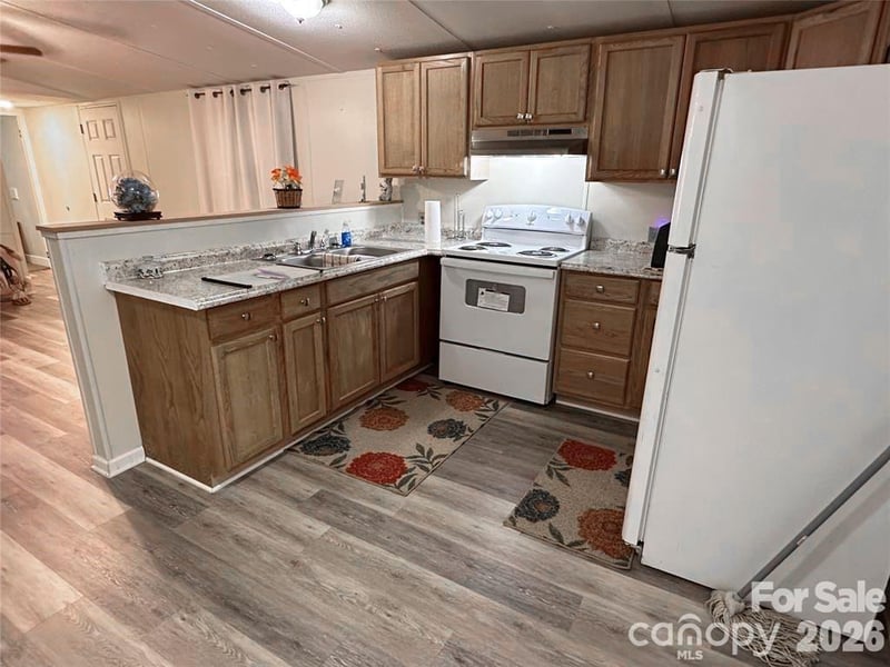 225 Starlight Dr, Lincolnton, NC 28092