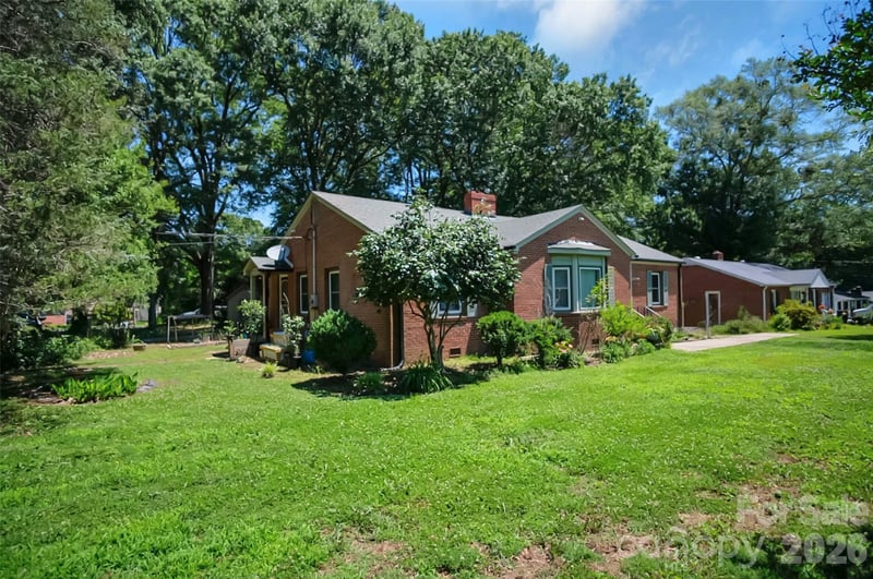 712 Home Trl, Gastonia, NC 28052