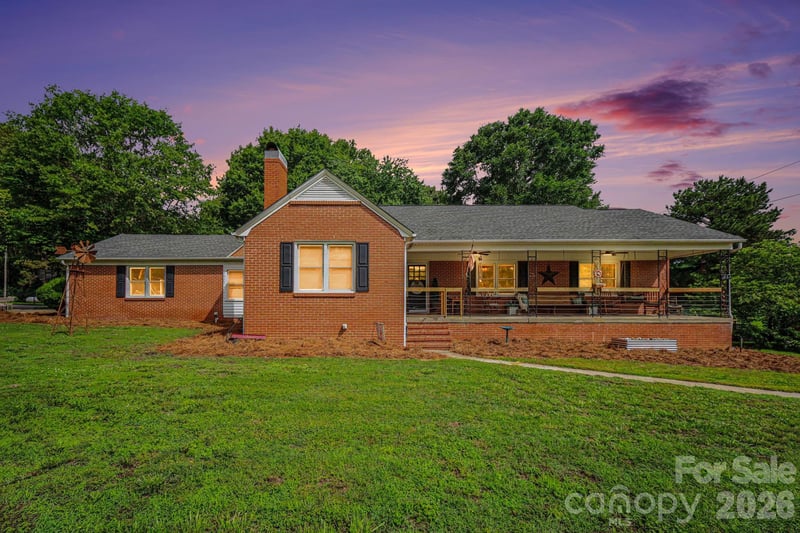 1224 Petes Rd, Lincolnton, NC 28092