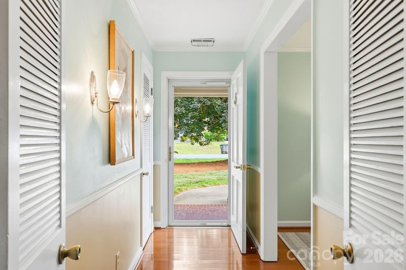 112 Queensbury Rd, Winston Salem, NC 27104