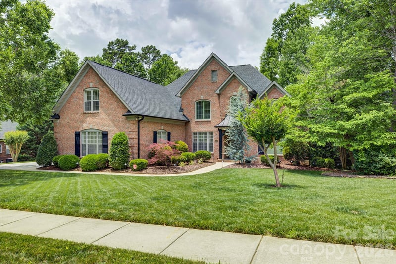 11404 Fernside Dr, Charlotte, NC 28227