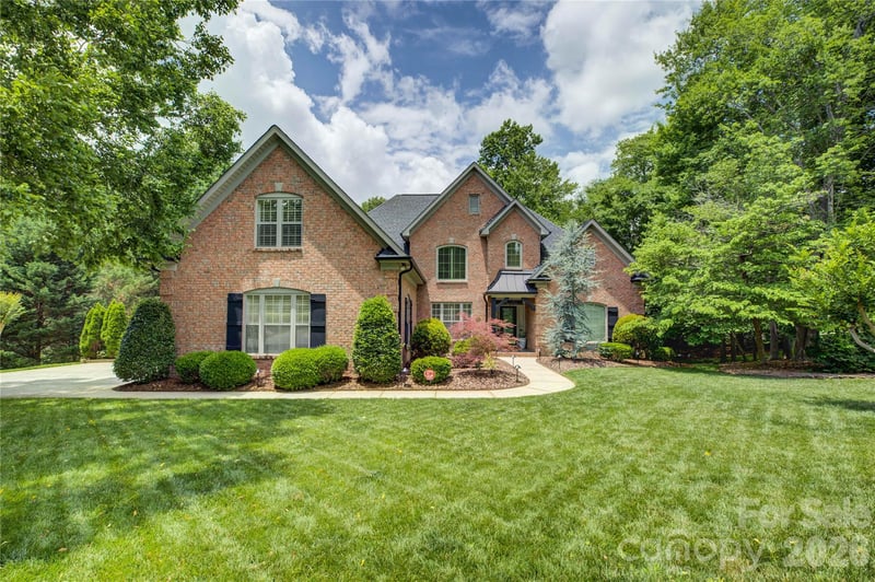 11404 Fernside Dr, Charlotte, NC 28227