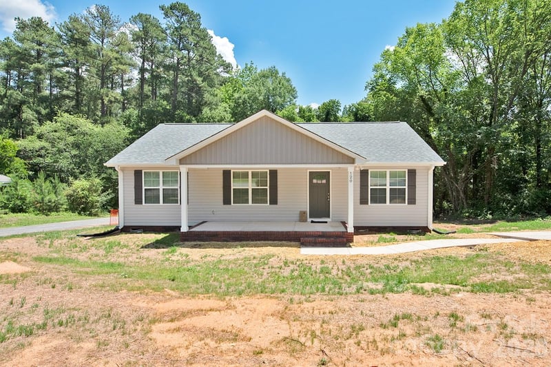 120 Homestead Ave, Kannapolis, NC 28081