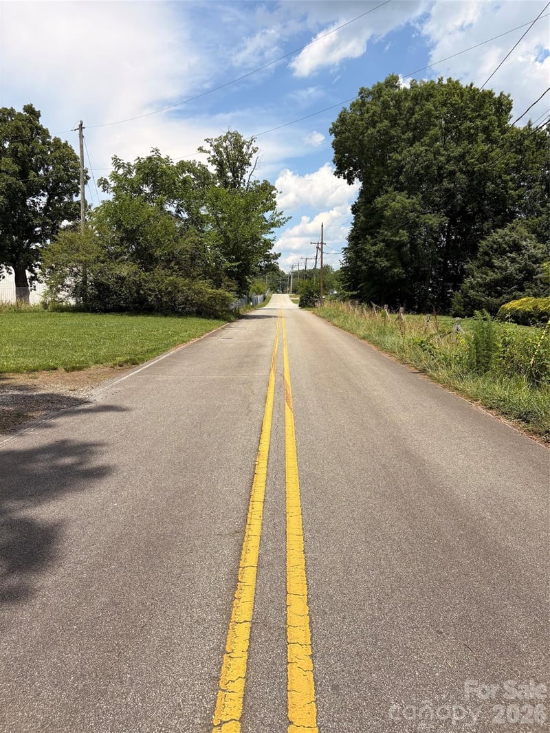 2 acres 33rd Street Dr, Hickory, NC 28602