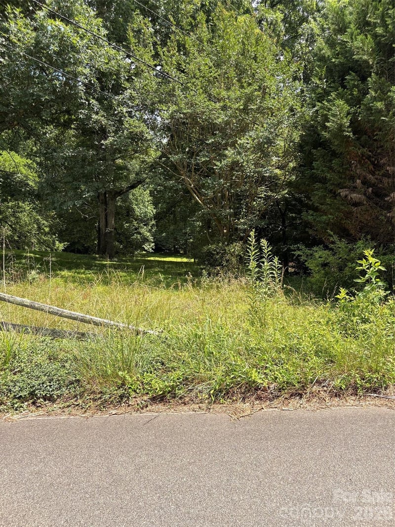 2 acres 33rd Street Dr, Hickory, NC 28602