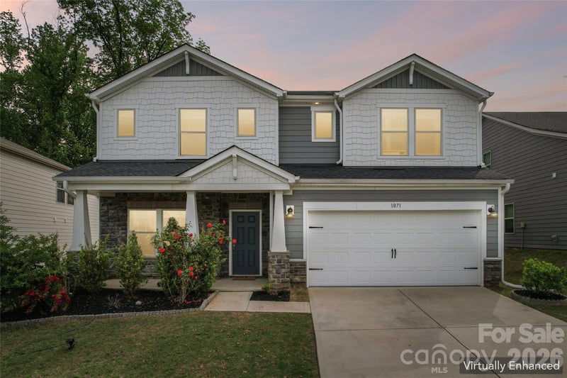 1071 Amberley Crossing Dr, Belmont, NC 28012