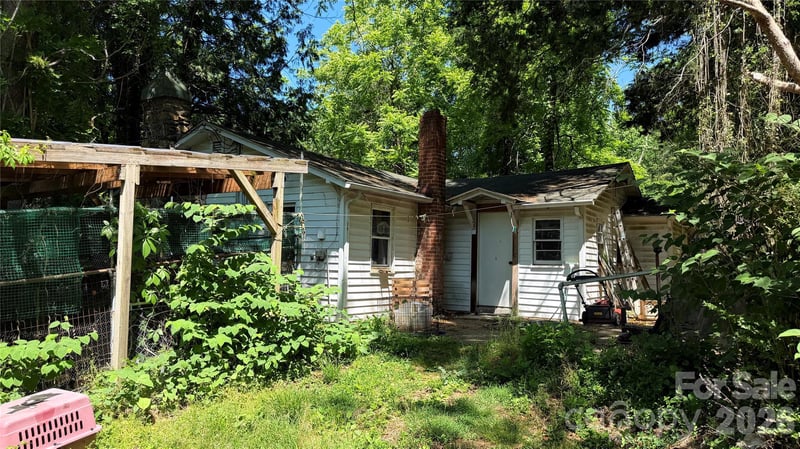 20 Utopia Rd, Asheville, NC 28805