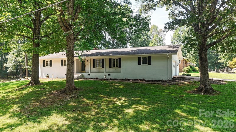 803 24th St, Newton, NC 28658