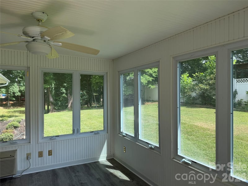 803 24th St, Newton, NC 28658