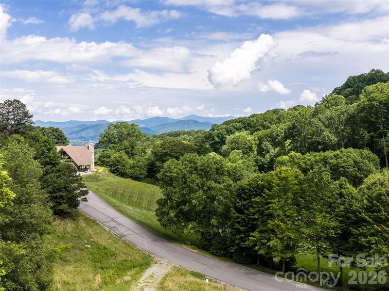Tapestry Trl, Waynesville, NC 28785