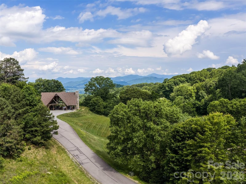 Tapestry Trl, Waynesville, NC 28785