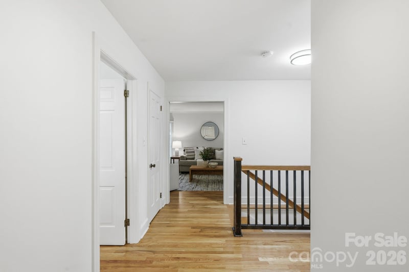926 Shady Bluff Dr, Charlotte, NC 28211