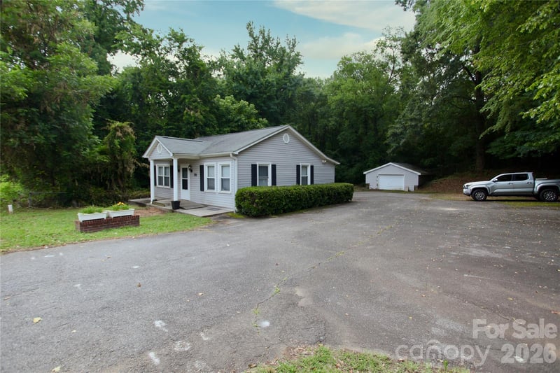 381 Mcgill Ave, Concord, NC 28027