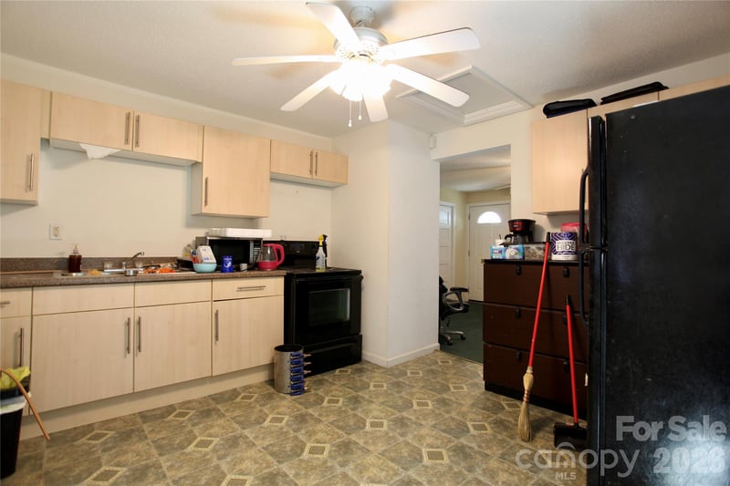 381 Mcgill Ave, Concord, NC 28027