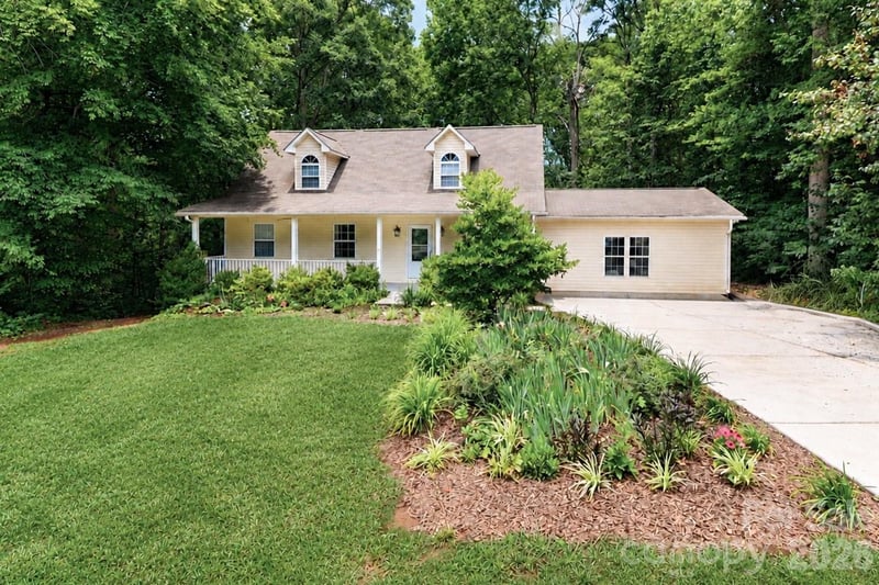 7371 Summit Dr, Denver, NC 28037