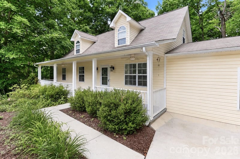 7371 Summit Dr, Denver, NC 28037