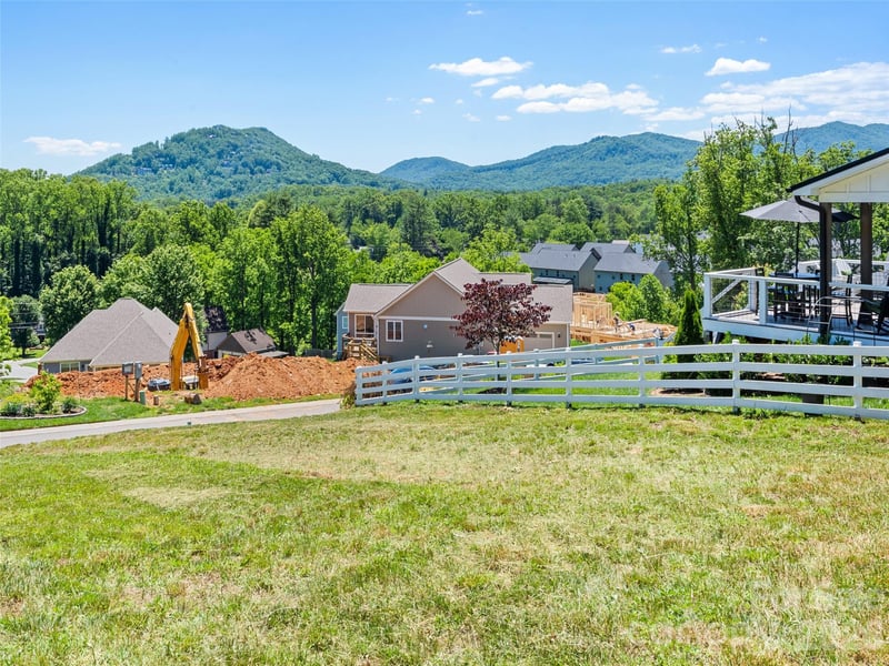 145 Meadow Breeze Rd, Arden, NC 28704