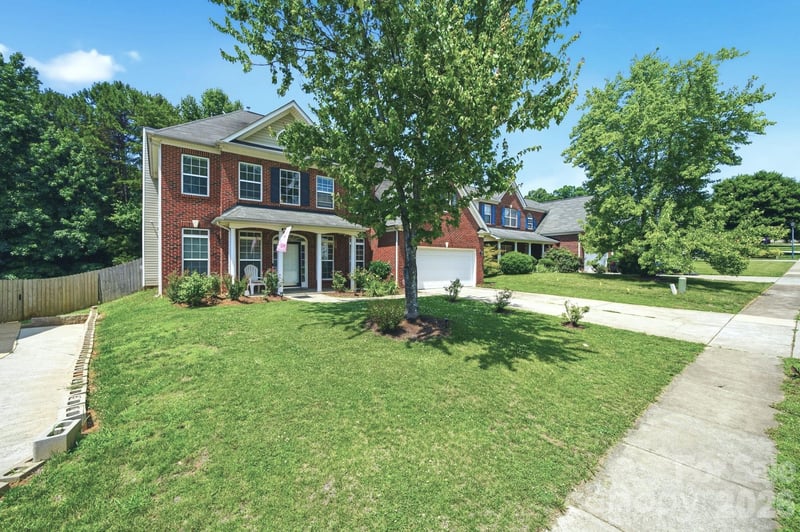 8505 Delamere Ln, Charlotte, NC 28269