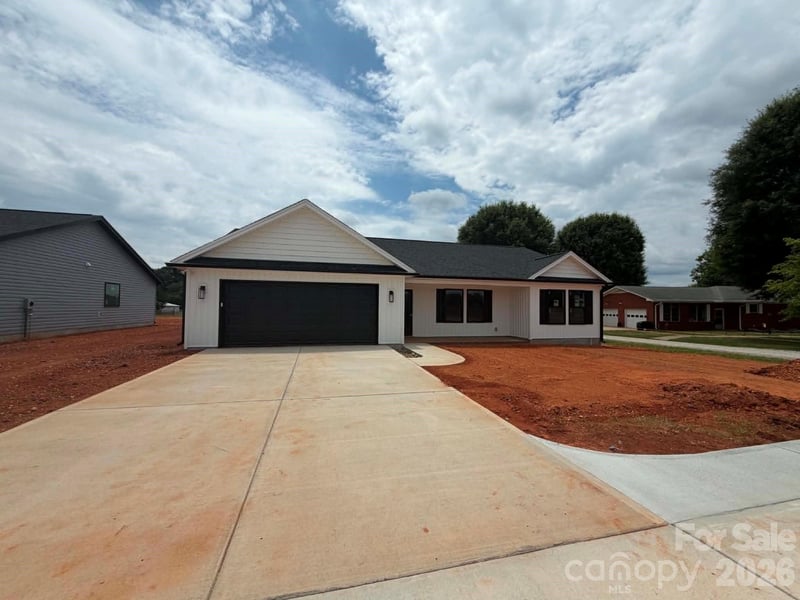 114 Progress Pl, Salisbury, NC 28147