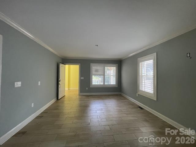 1512 Ivey Dr, Charlotte, NC 28205