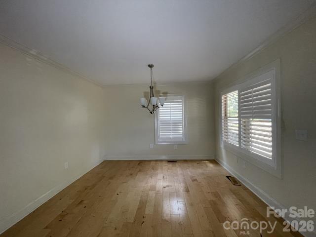 1512 Ivey Dr, Charlotte, NC 28205
