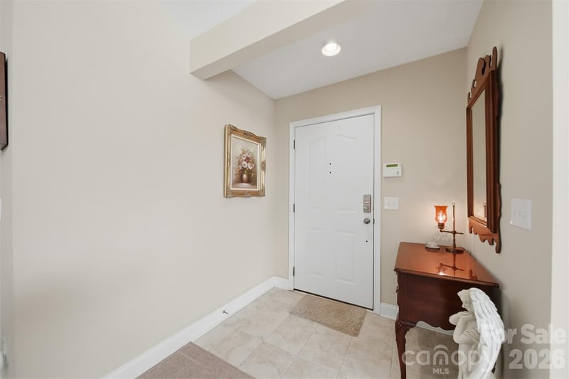 808-C Wynnshire Dr, Hickory, NC 28601
