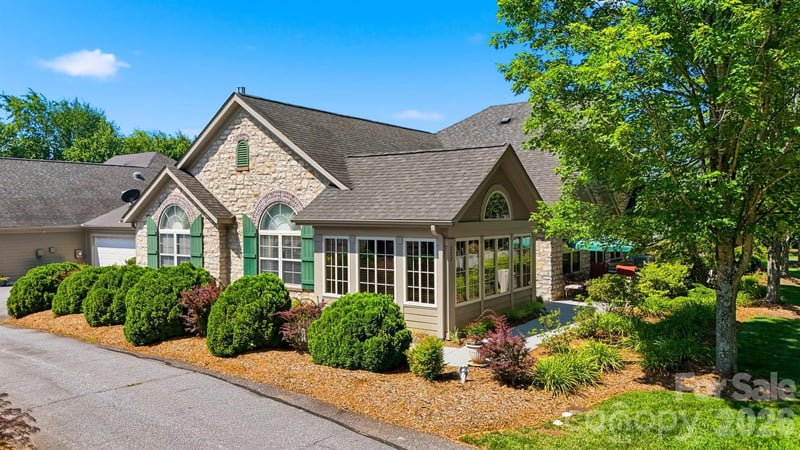808-C Wynnshire Dr, Hickory, NC 28601