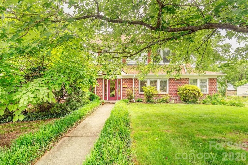 133 Westwood Pl, Asheville, NC 28806