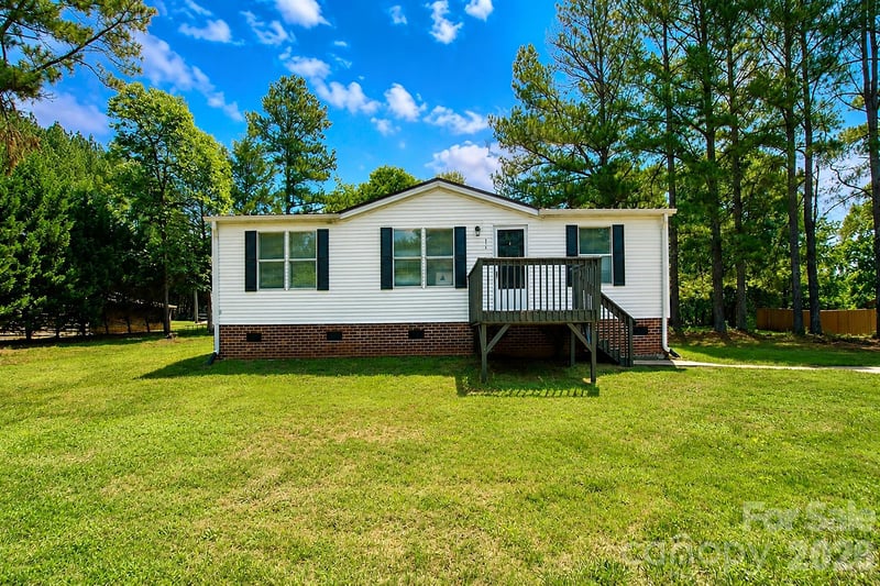 913 Grace Dr, Stanley, NC 28164