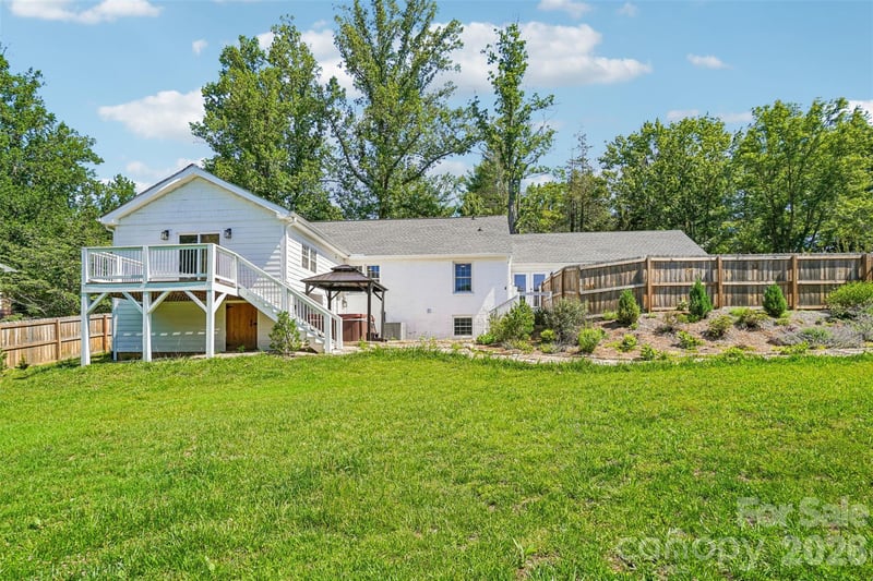 28 Ridgefield Pl, Asheville, NC 28803