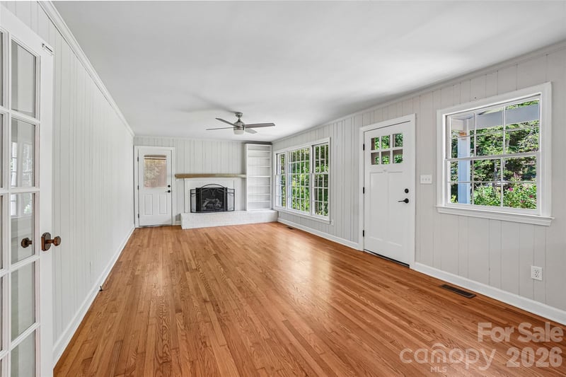 28 Ridgefield Pl, Asheville, NC 28803