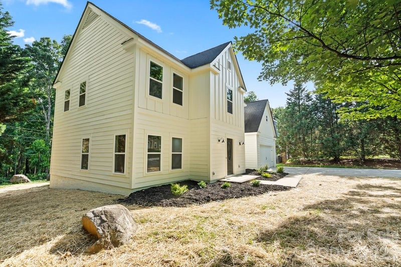2033 Colony Hill Dr, Charlotte, NC 28214