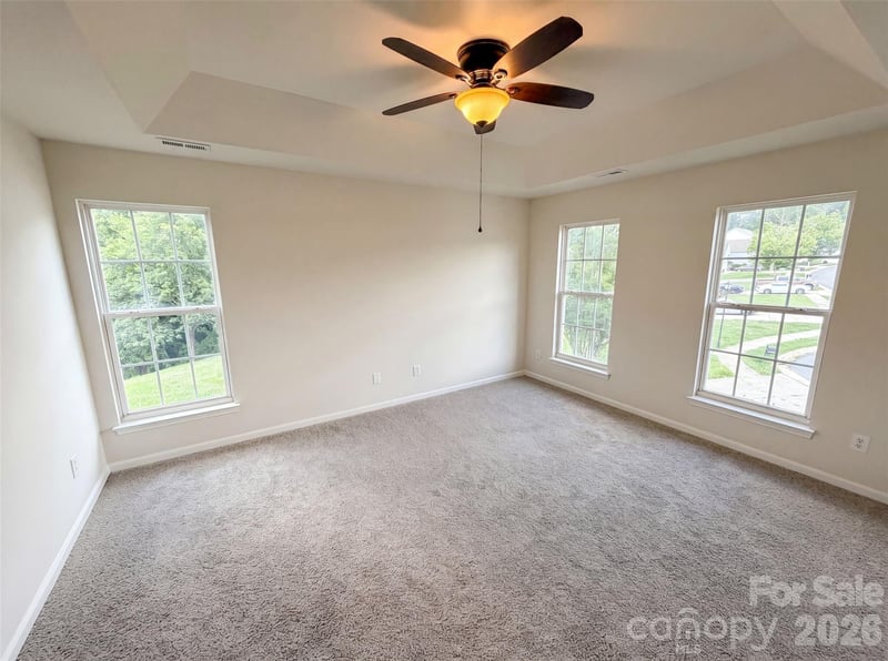 11805 Guildhall Ln, Charlotte, NC 28213