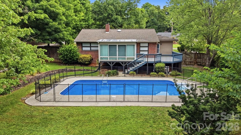214 Walnut Ave, Mount Holly, NC 28120
