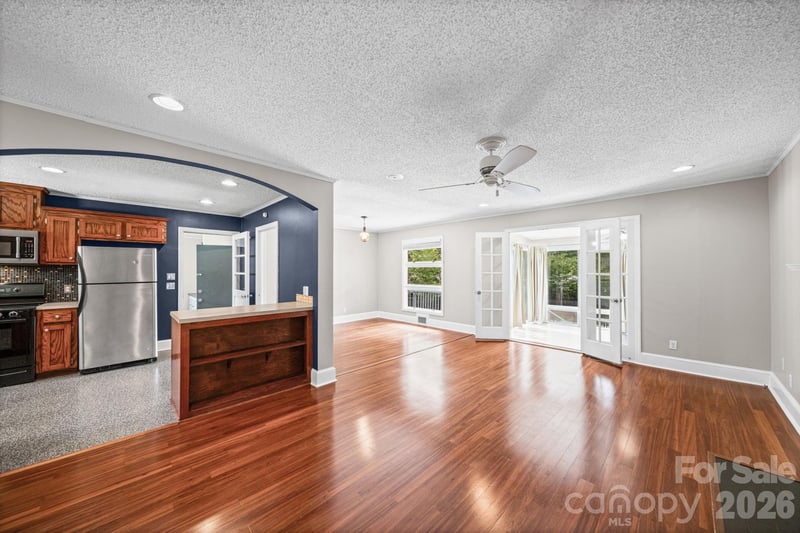 214 Walnut Ave, Mount Holly, NC 28120